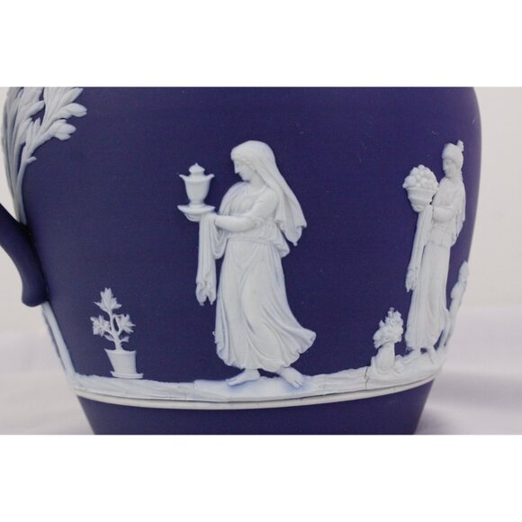 Antique Wedgwood Jasperware Dutch jug 6”, 1906 dark cobalt blue pitcher - Picture 7 of 10